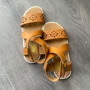 Girls sandals